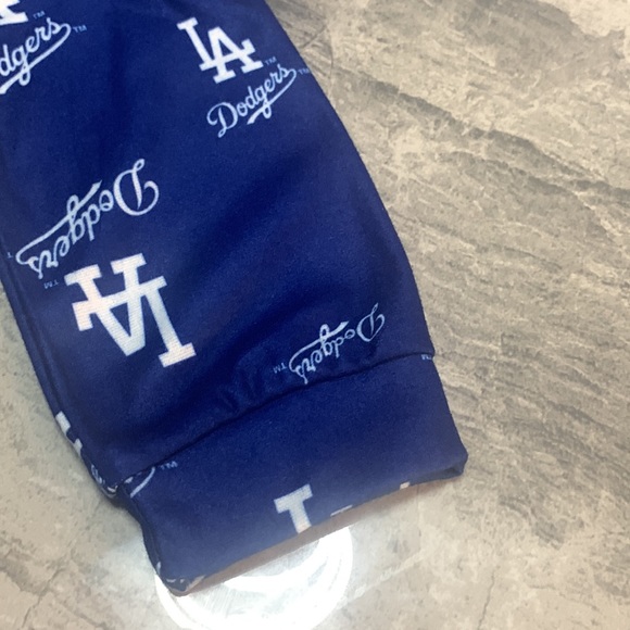 MLB - GENUINE MERCHANDISE - LA Dodgers - Pajamas - Baseball - 2T - Picture 12 of 16
